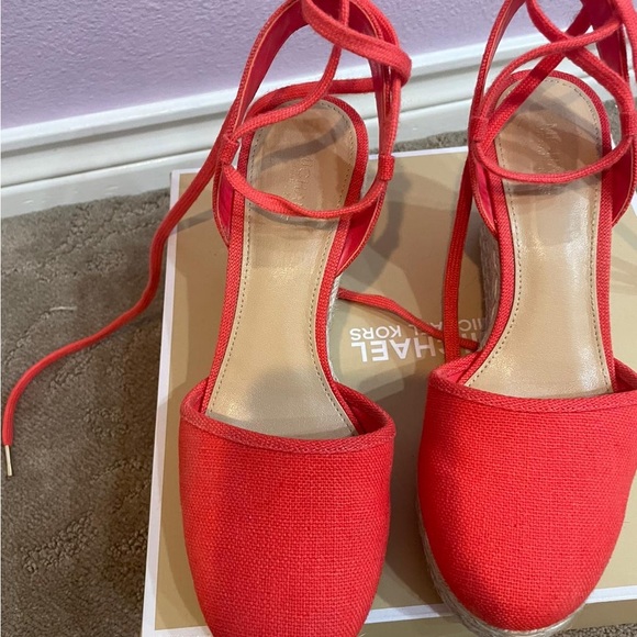 Michael Kors Orange Lace Up Wedges/Heels Size 6.5 - Picture 9 of 9
